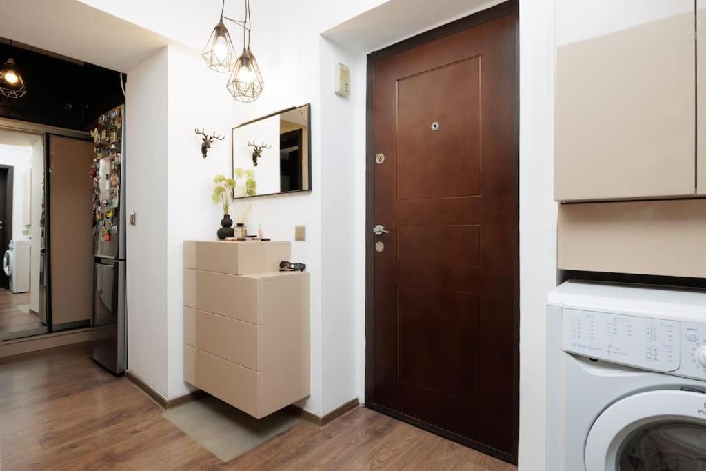 Apartamento Little Paris Boutique Bucarest Exterior foto