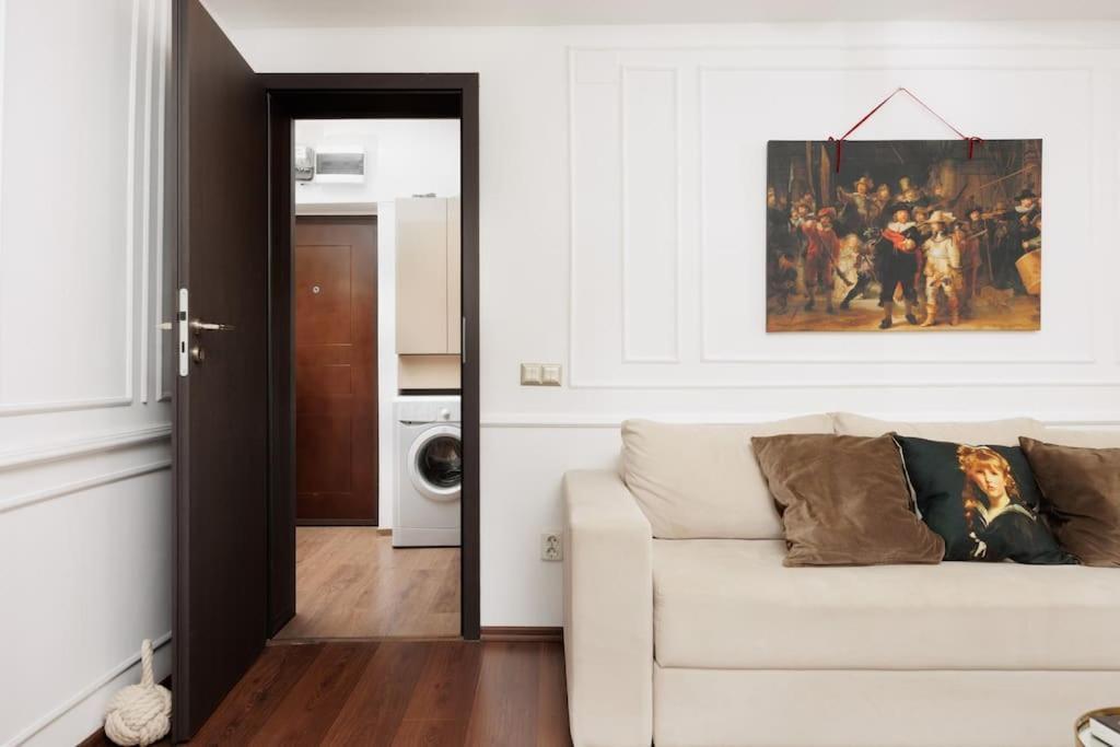 Apartamento Little Paris Boutique Bucarest Exterior foto